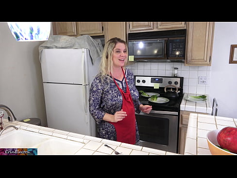 ❤️ Stepmom milking him in the kitchen before his date ️ Super porn at us en-us.porn-93.ru ﹏